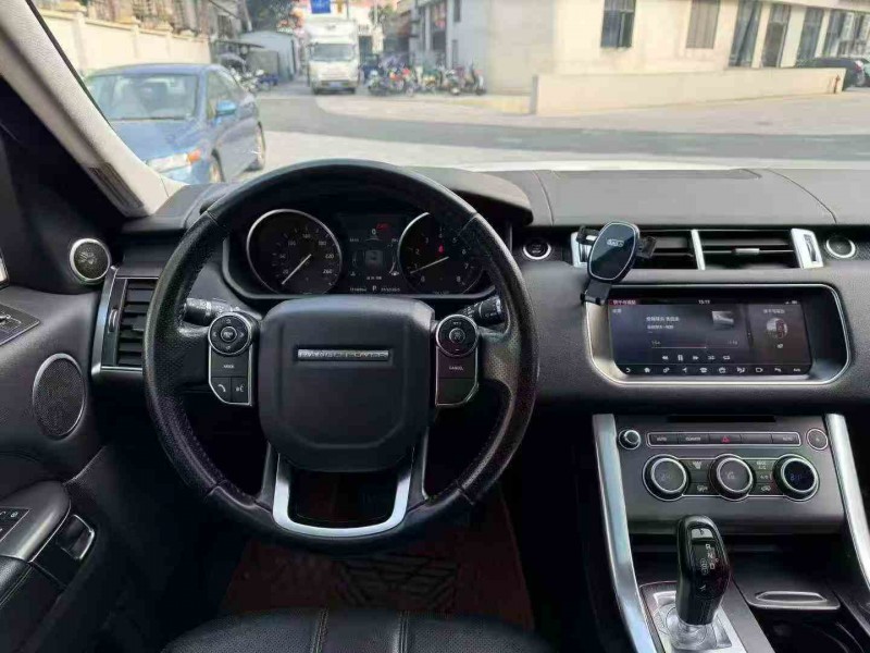 湛江17年路虎揽胜运动6