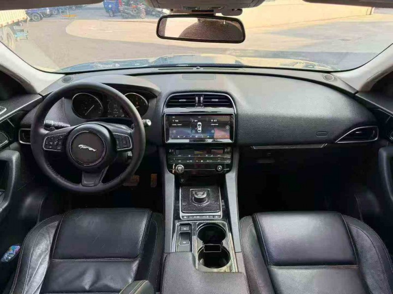 湛江17年捷豹F-PACE4