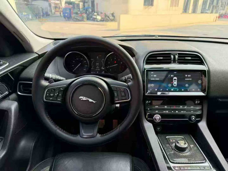 湛江17年捷豹F-PACE6