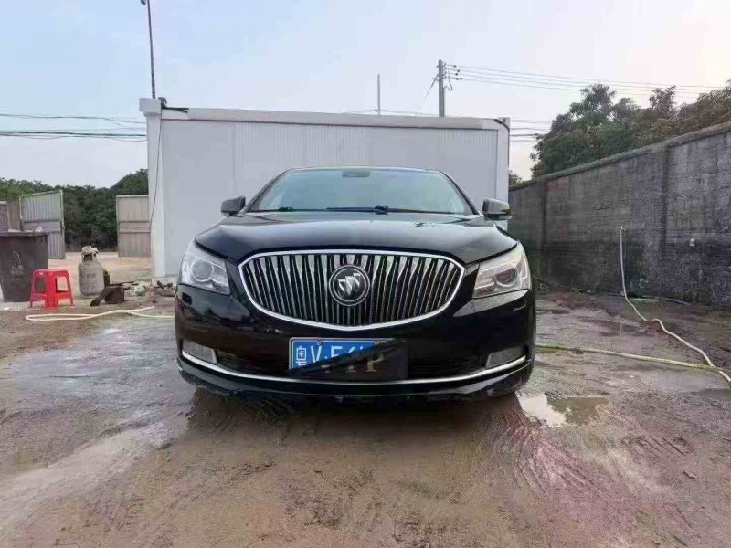 湛江15年别克君越1