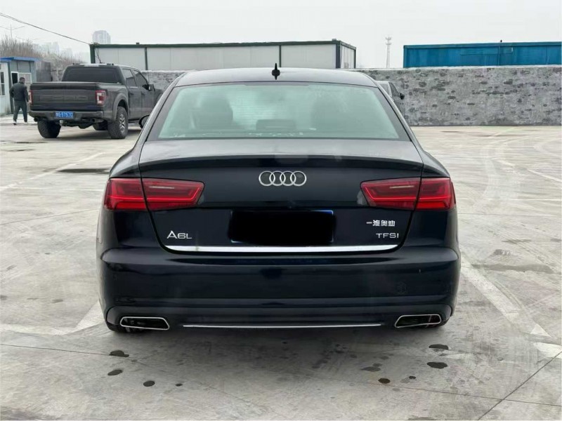 新乡17年奥迪A6L8