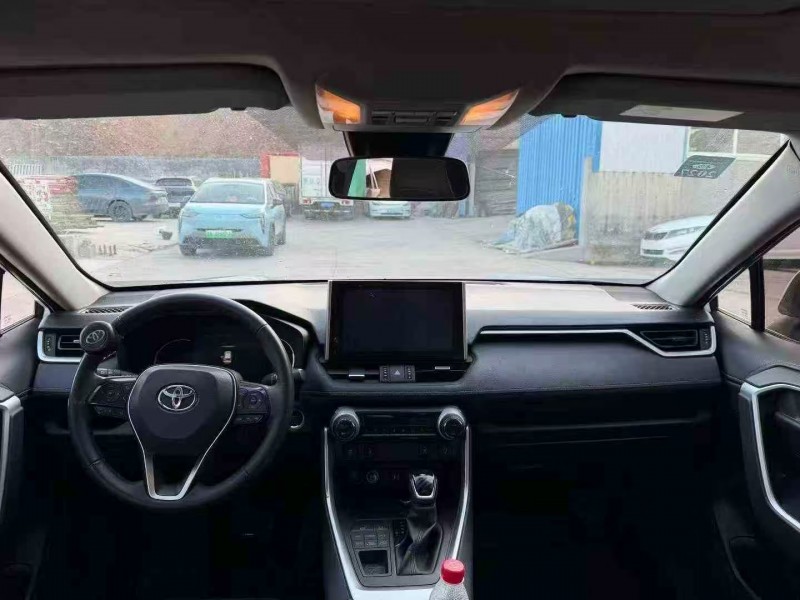 青岛20年丰田RAV4荣放4