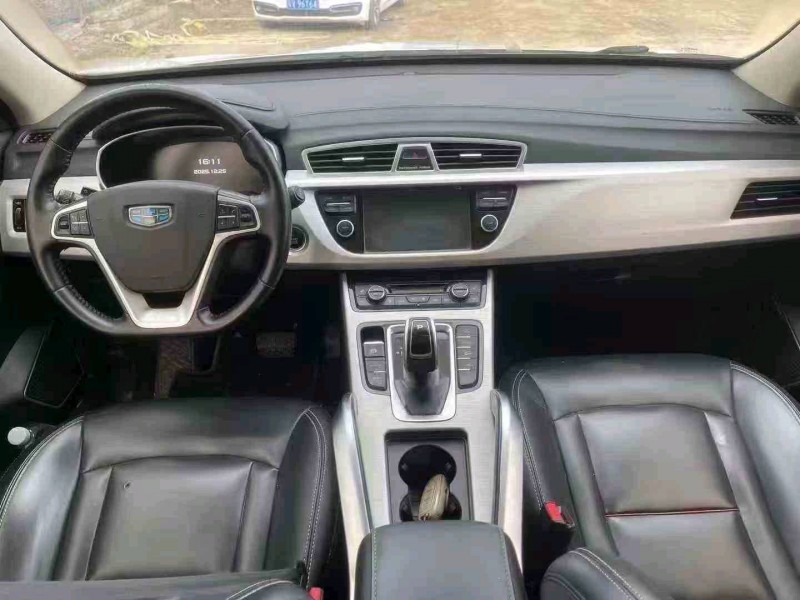 湛江20年吉利博越4