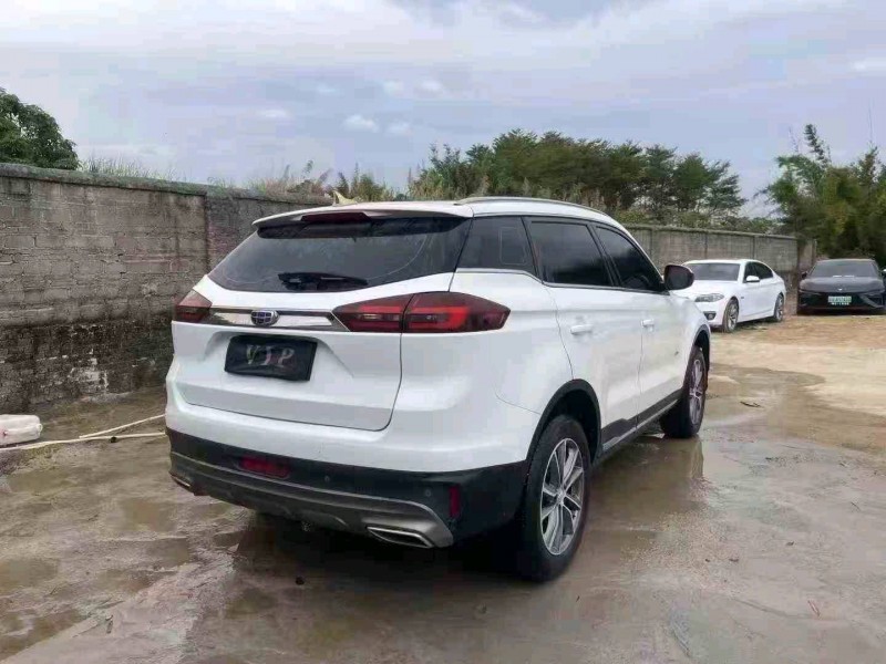 湛江20年吉利博越9