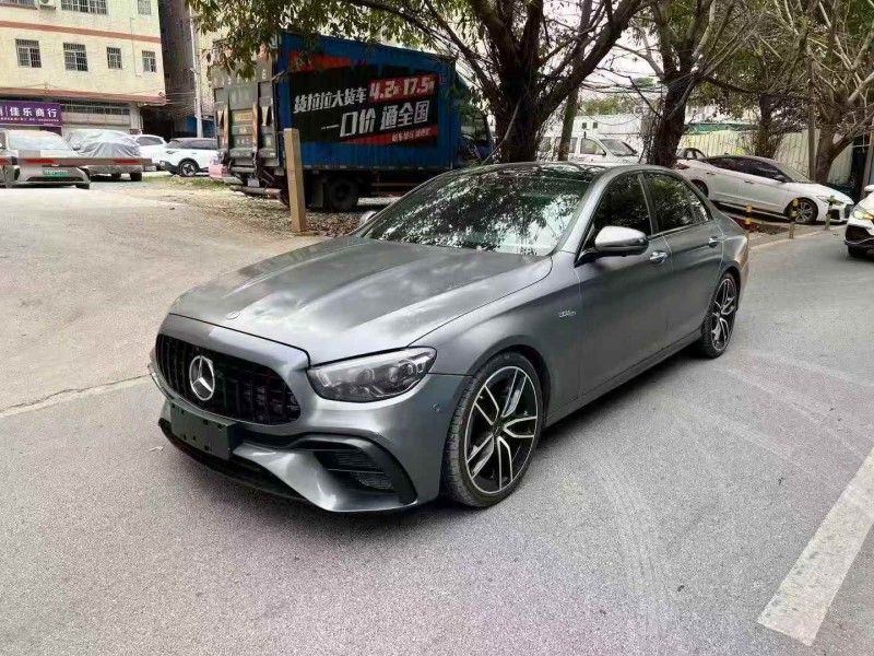 广州19年奔驰AMG3