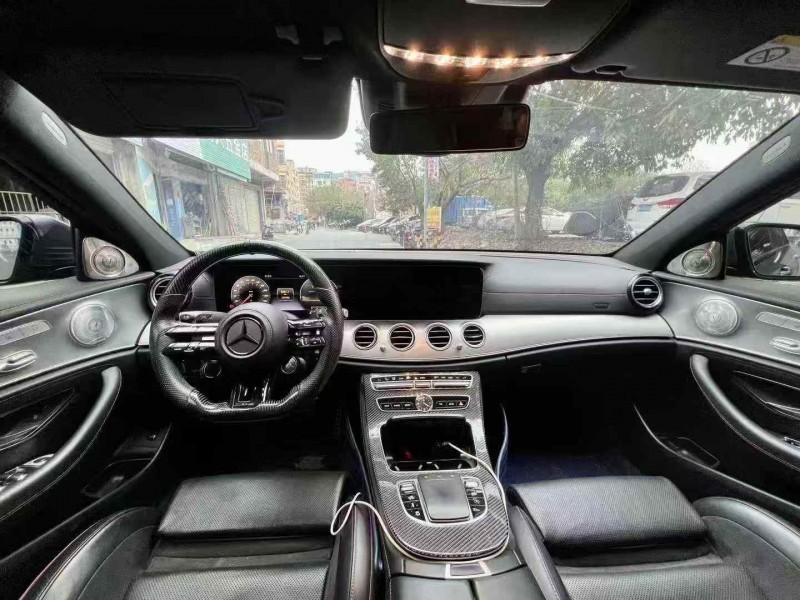 广州19年奔驰AMG5