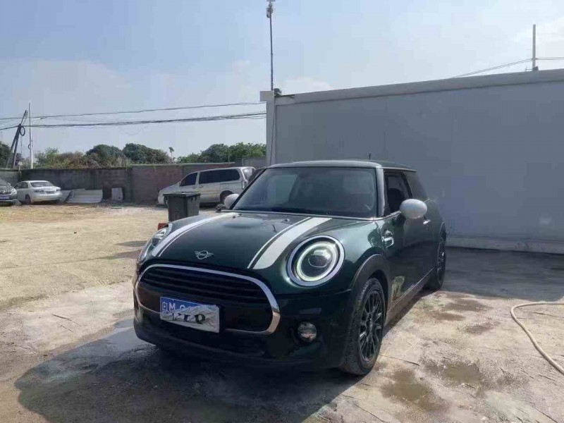 湛江18年宝马迷你3