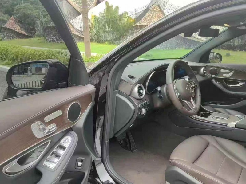 广州23年奔驰GLC4