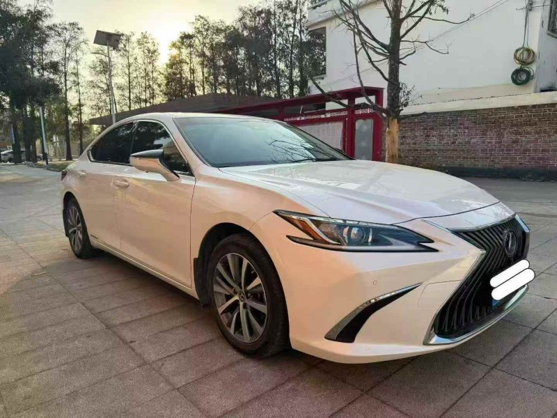 广州21年雷克萨斯ES3