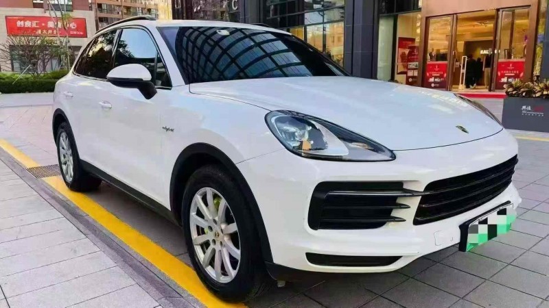 广州19年保时捷卡宴2