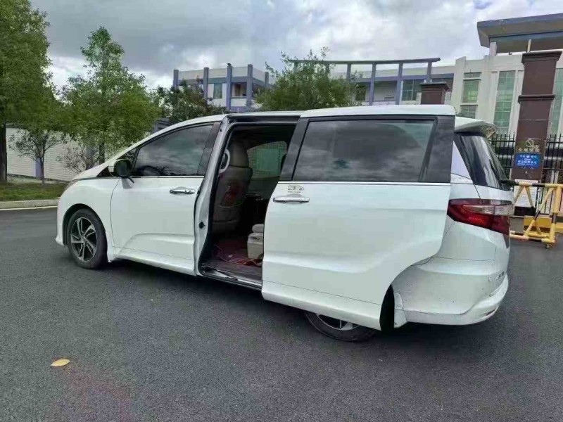 珠海17年本田奥德赛8