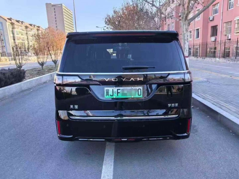 承德25年岚图汽车梦想家9