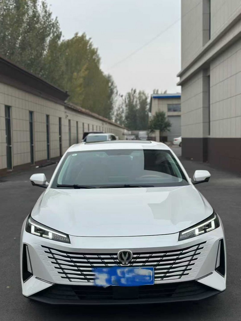 枣庄24年长安汽车逸动1