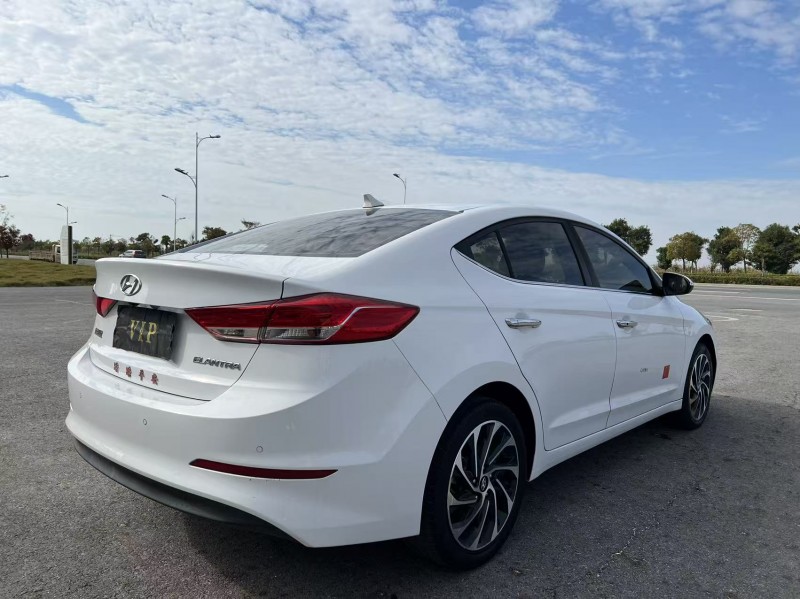 盐城20年现代领动8