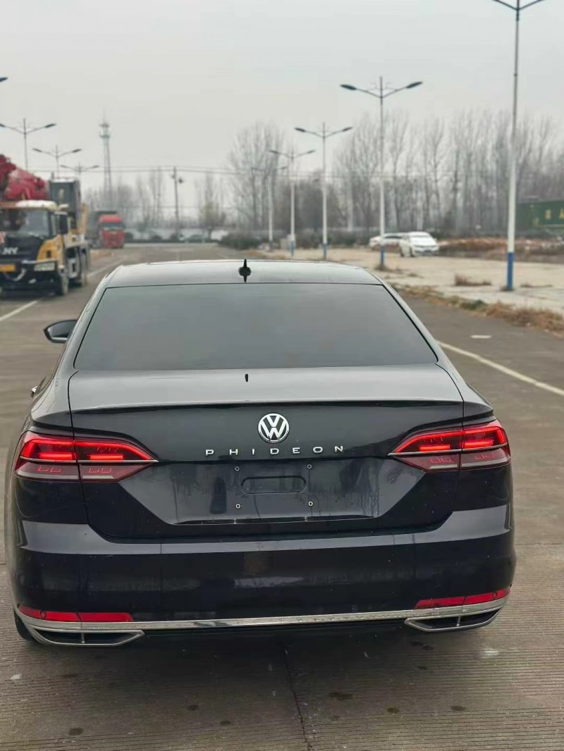 枣庄19年大众辉昂6