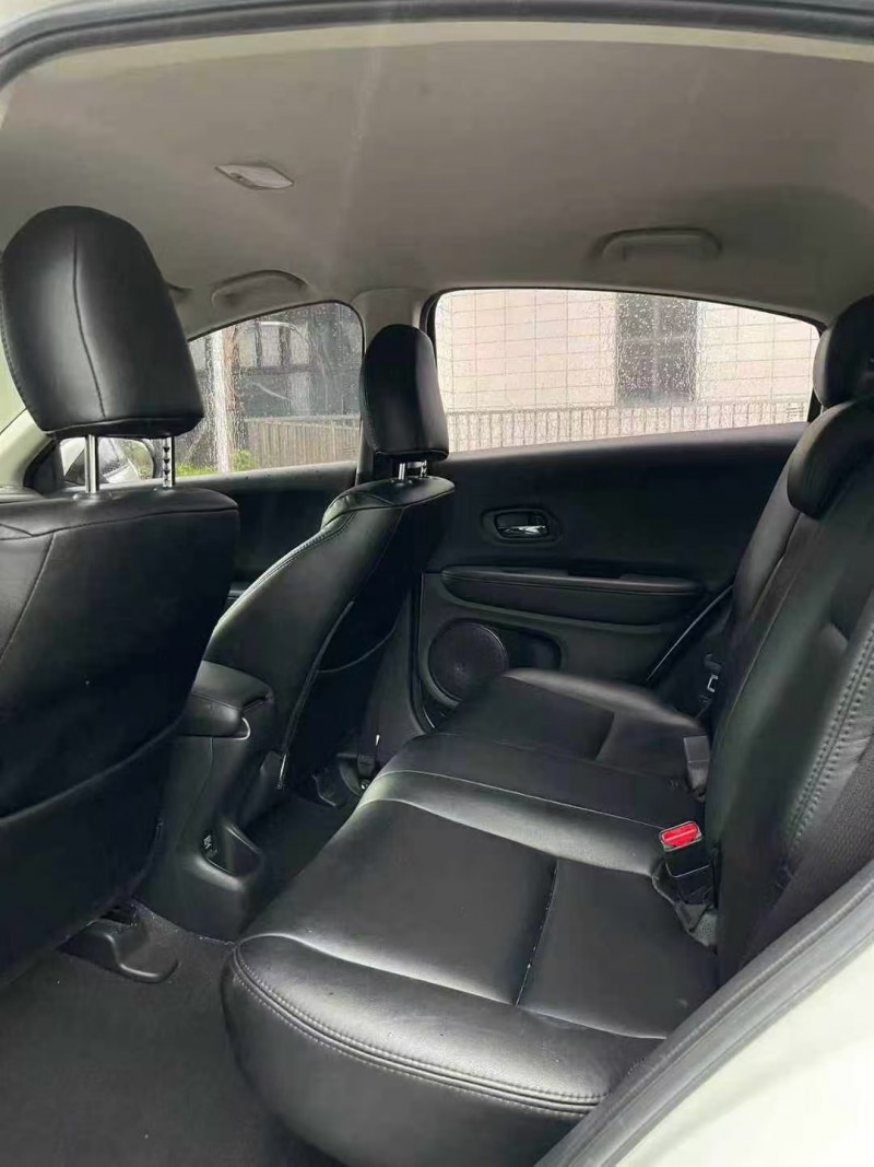 佛山17年本田缤智5