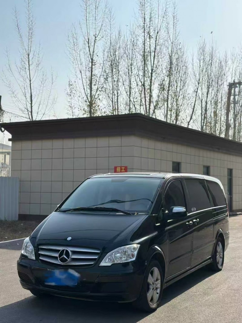 枣庄17年奔驰唯雅诺6