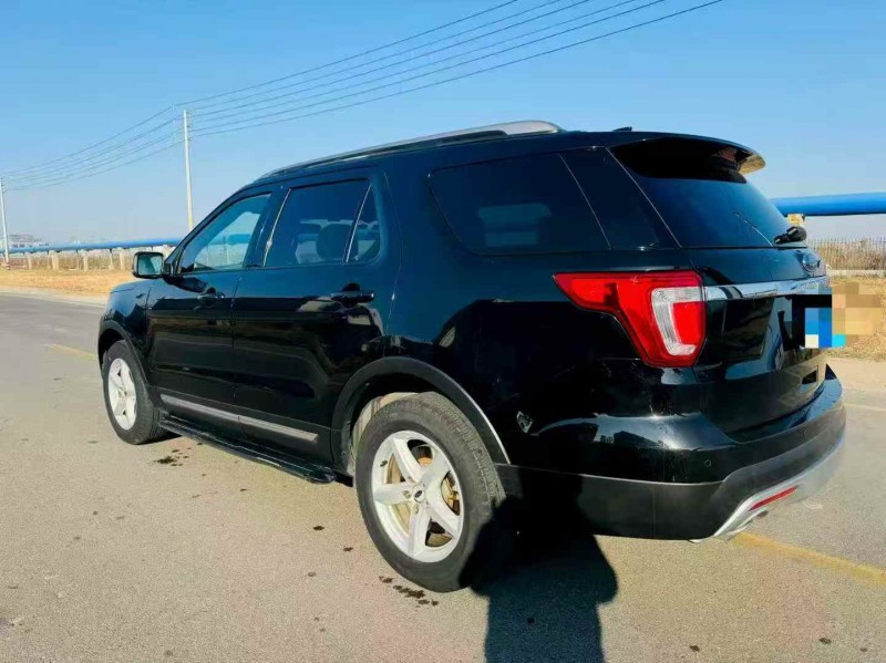 烟台18年福特探险者6