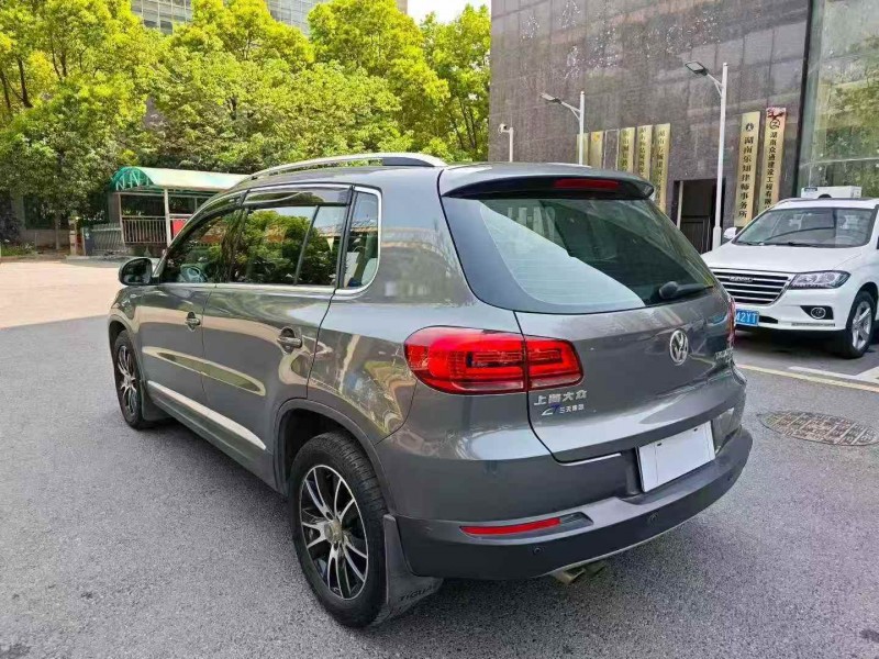 长沙15年大众途观5