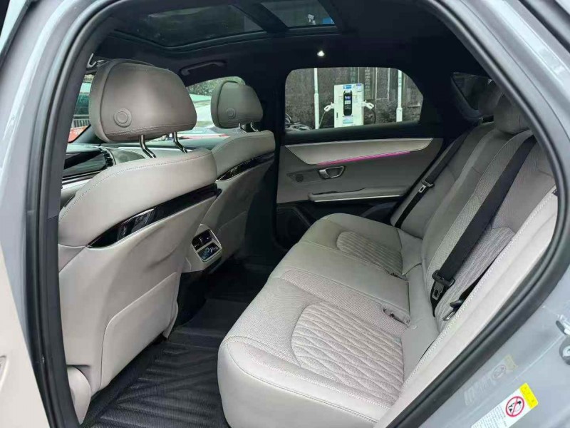 长沙24年比亚迪汉8