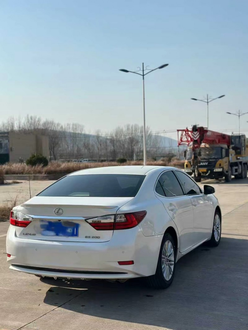 枣庄18年雷克萨斯ES5