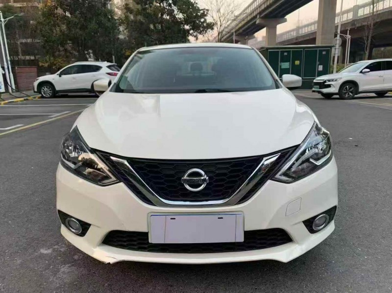 长沙20年日产轩逸1