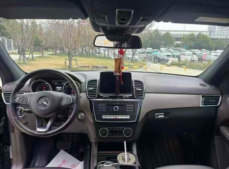 苏州19年奔驰GLE4