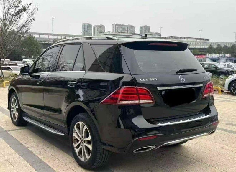 苏州19年奔驰GLE8