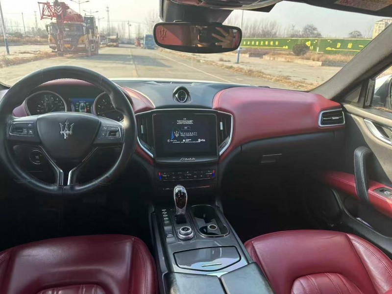 枣庄17年玛莎拉蒂Ghibli8