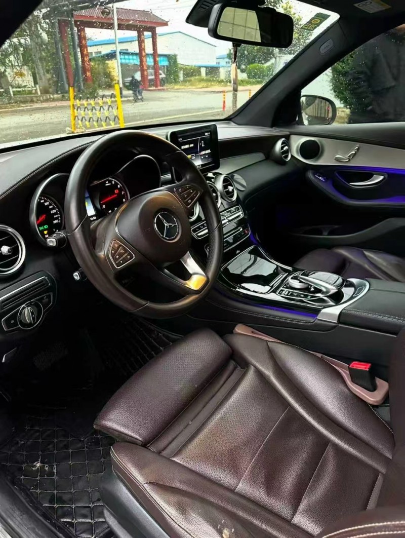 枣庄17年奔驰GLC9