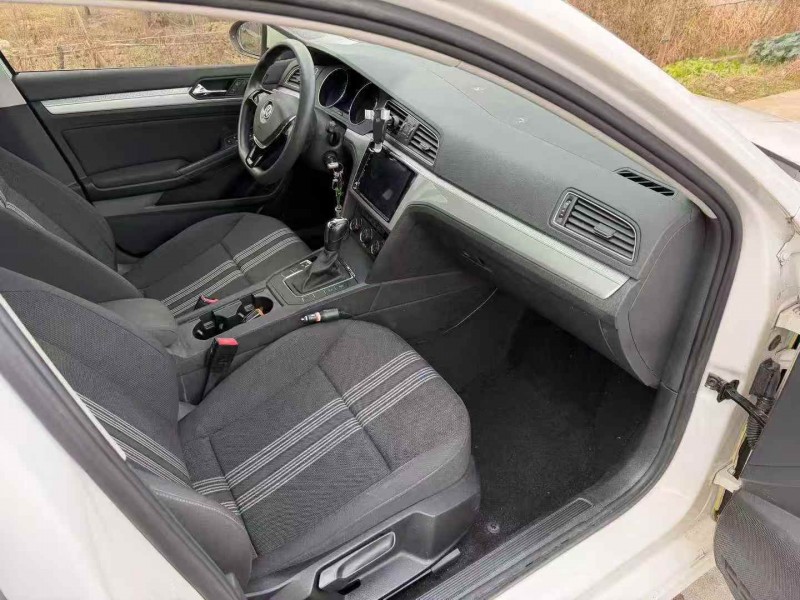 嘉兴18年大众凌渡5