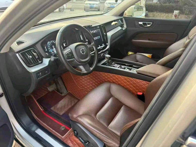 东营20年沃尔沃XC606
