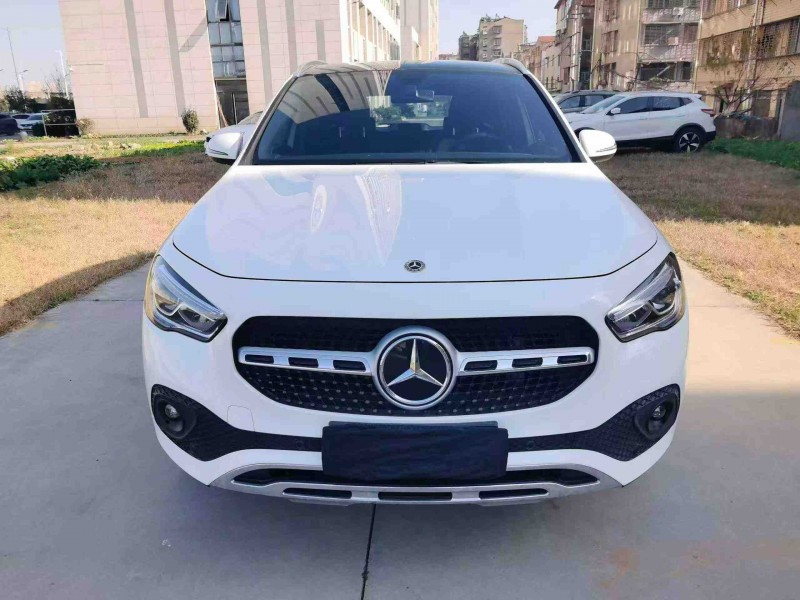 襄阳21年奔驰GLA1