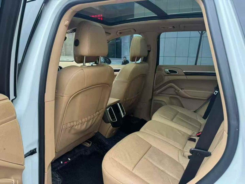 淄博14年保时捷卡宴6