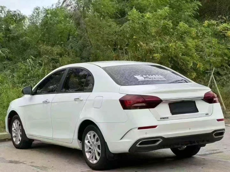 汕头21年吉利帝豪7