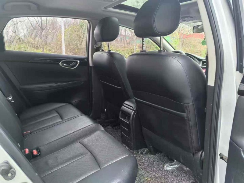 荆州19年日产轩逸8