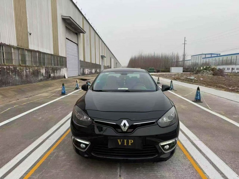 菏泽15年雷诺风朗1