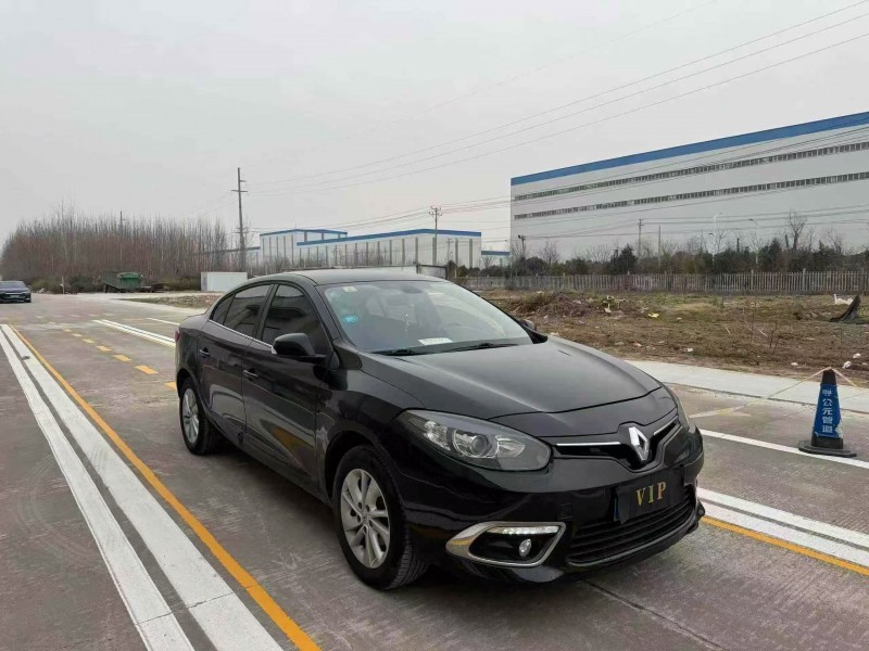 菏泽15年雷诺风朗2