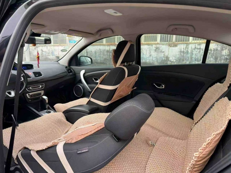 菏泽15年雷诺风朗5