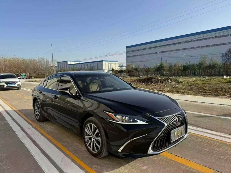 菏泽21年雷克萨斯ES2