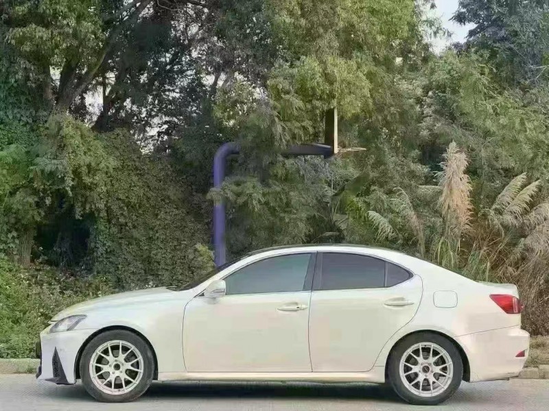 汕头11年雷克萨斯IS3