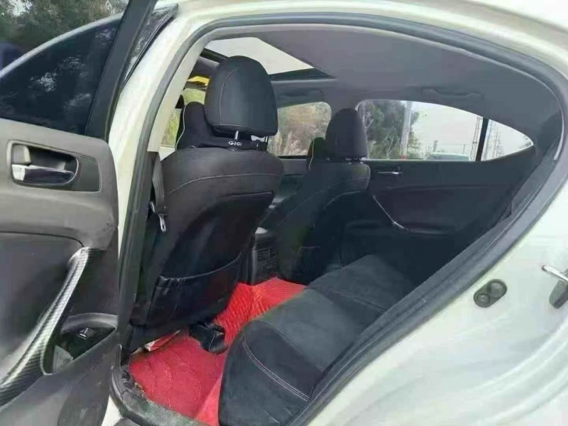 汕头11年雷克萨斯IS6