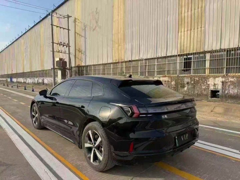 菏泽23年极氪汽车0018