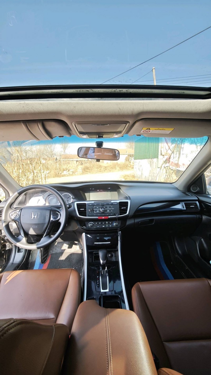 日照19年本田雅阁4