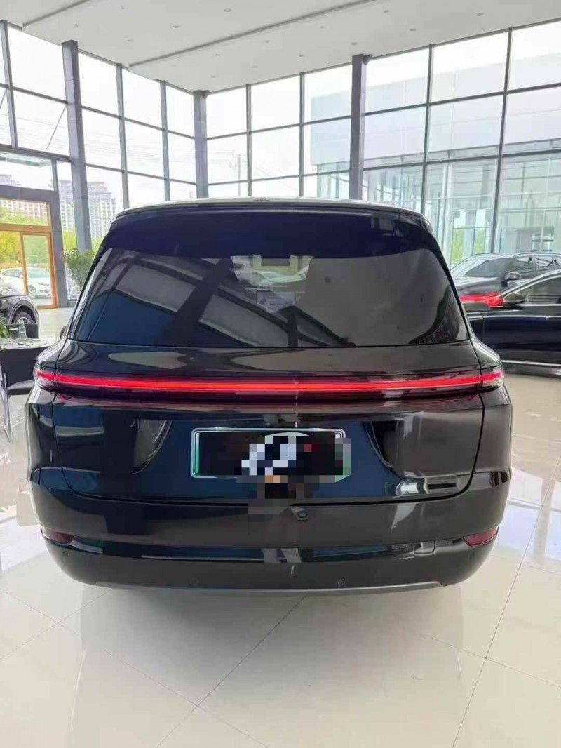 淄博23年理想L99