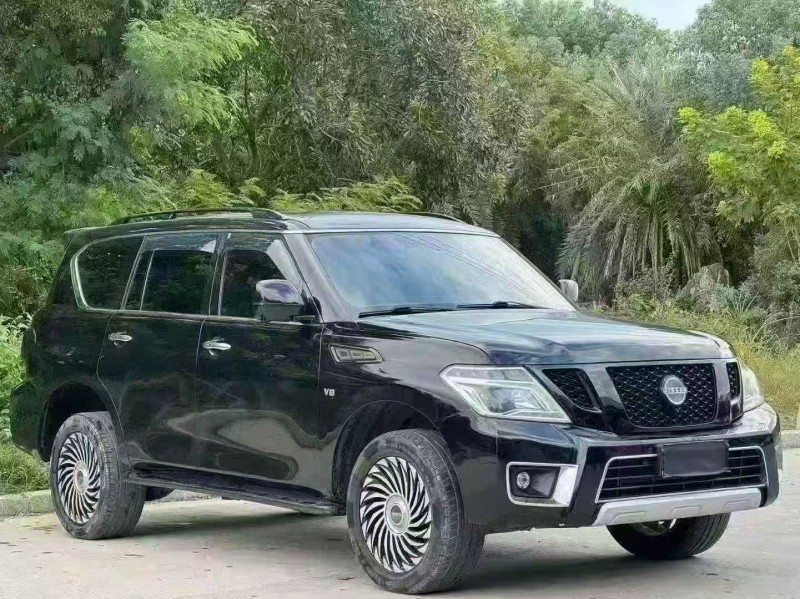 汕头19年日产途乐2