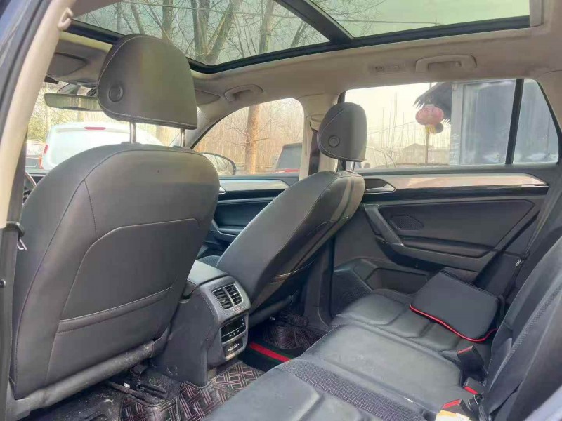 枣庄20年大众探岳5