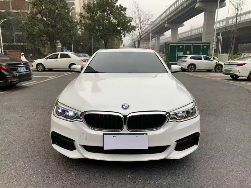 长沙18年宝马5系1