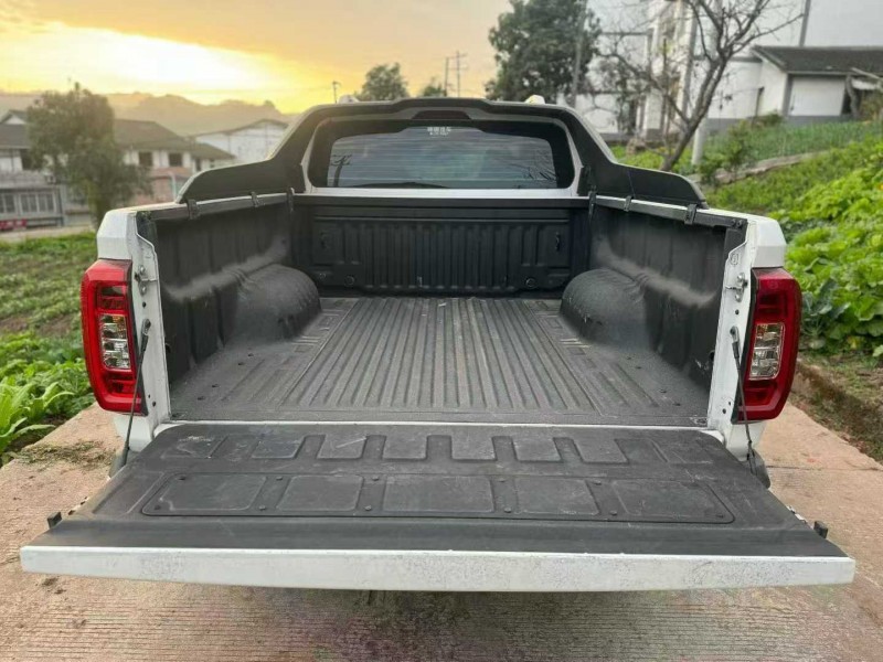 成都22年大通T906