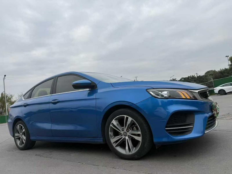 成都19年吉利缤瑞4